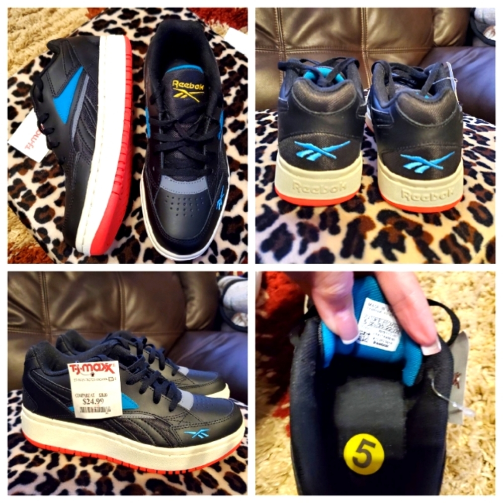 Reebok Women's Black and Blue Sneakers